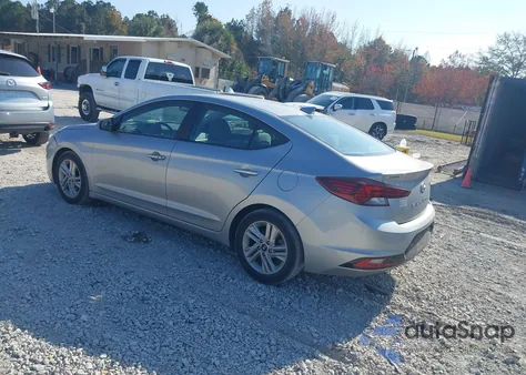 2020 Hyundai Elantra Value Edition z USA, uszkodzony, nr VIN 5NPD84LF2LH550101